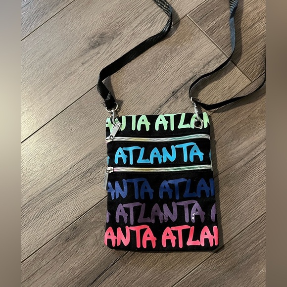 Robin Ruth Crossbody NWOT - Picture 4 of 7